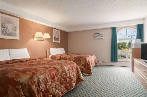 Travelodge by Wyndham Edmonton Airport Featured Photos