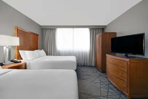 Embassy Suites by Hilton Detroit Livonia Novi الغرف Photos