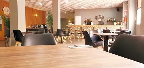 Hotel Valdemoro Dining Photos