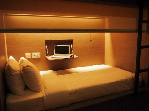 Beat. Capsule Hostel @ Boat Quay Photos