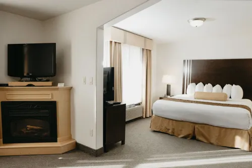 Ramada Limited Golden Photos