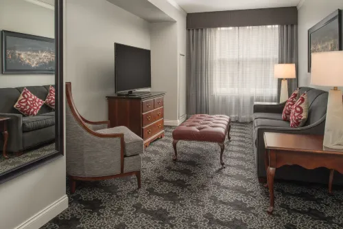 Embassy Suites by Hilton Portland Downtown Huoneet Photos