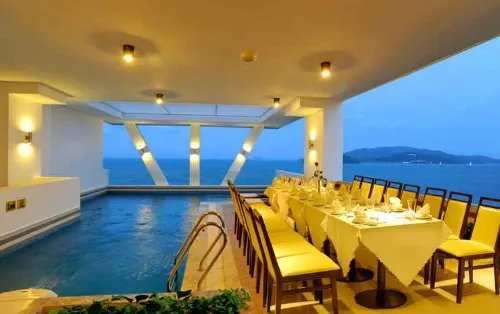 Khách sạn Dendro Ăn uống Photos