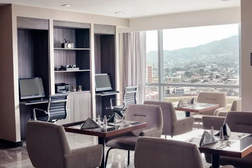 Wyndham Monterrey Ambassador Centro Dining Photos