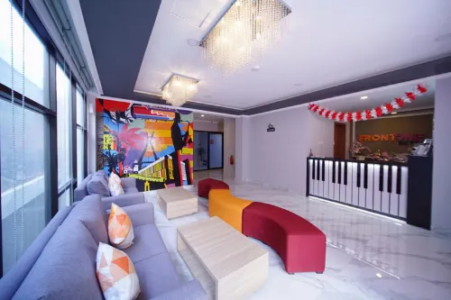Front One Hotel Tulungagung Area Publik Photos
