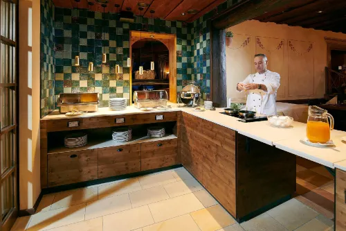 Hotel Spinne Restauration Photos