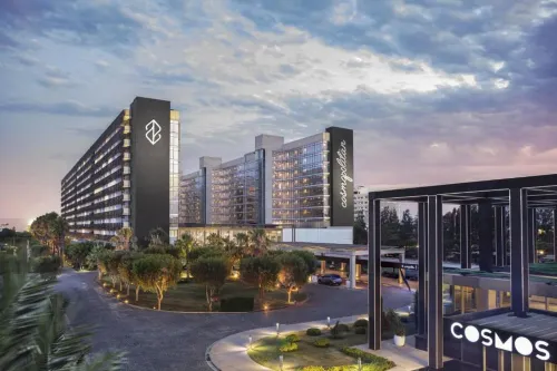 Nirvana Cosmopolitan Hotel - Convention & Sports Center À proximité de l'hôtel Photos