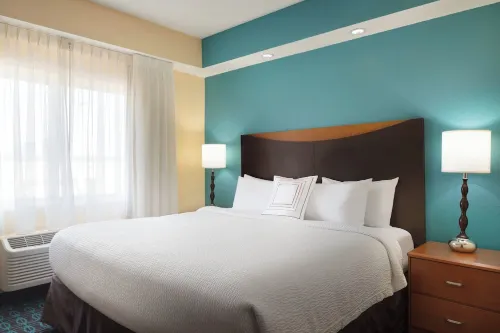 Fairfield Inn & Suites Minneapolis Bloomington/Mall of America Rooms Photos