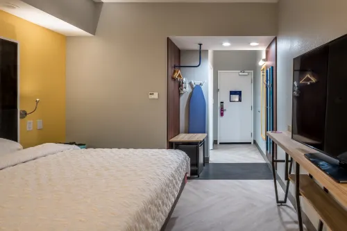 Tru by Hilton Garland Richardson Rooms Photos
