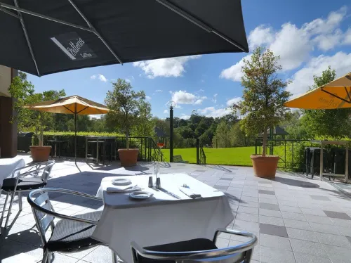 Amora Hotel Riverwalk Melbourne Dining Photos