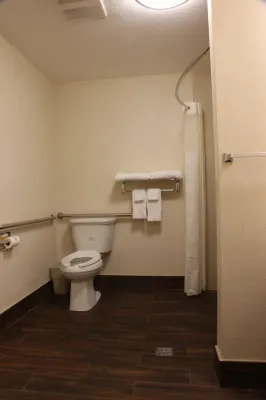 Comfort Inn Los Angeles near Hollywood Rum Photos