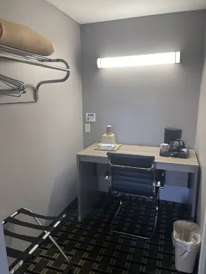Travel Inn Rooms Photos