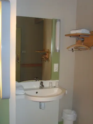 ibis budget L'Isle-Adam Chambres Photos