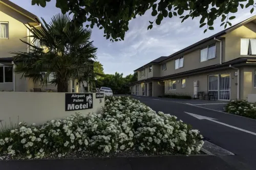 Airport Palms Motel من الخارج Photos