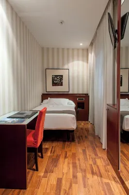 Hotel RH Murcia Centro Photos