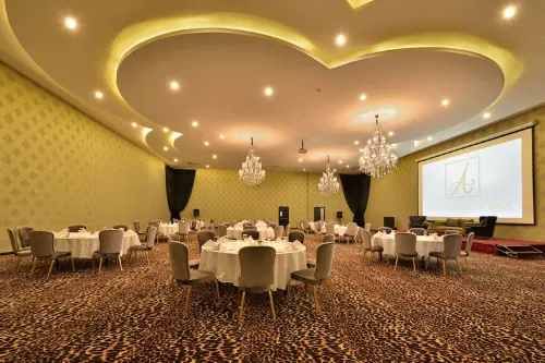 Amaroossa Cosmo Jakarta Dining Photos