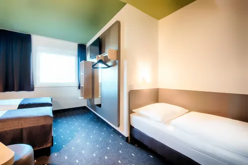 B&B HOTEL Baden-Airpark Zimmer Photos