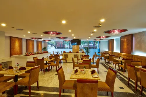Six Seasons Hotel Ristorazione Photos