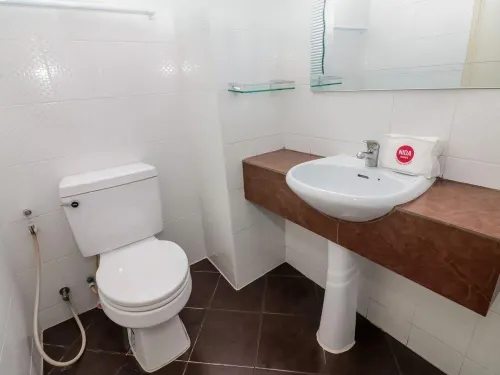 Aryan Suites Hotel Photos