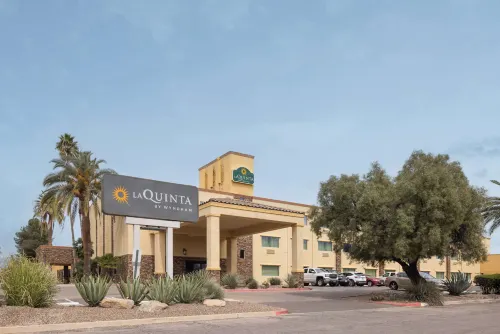 La Quinta Inn & Suites by Wyndham Tucson - Reid Park Extérieur Photos