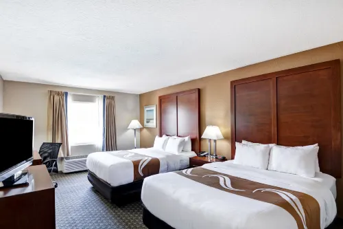 Quality Inn & Suites at Tropicana Field Photos