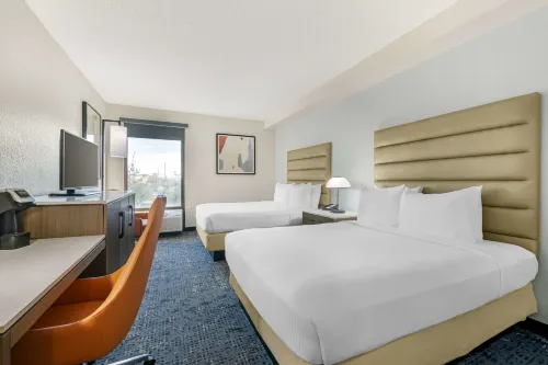 Best Western Plus Universal Inn Photos