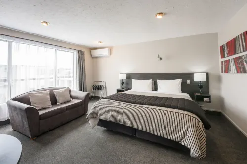 Strathern Motor Lodge Huoneet Photos