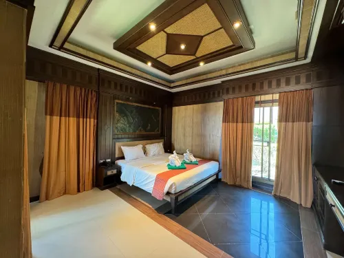 Beach Bungalow at Lanta Resort Phòng Photos