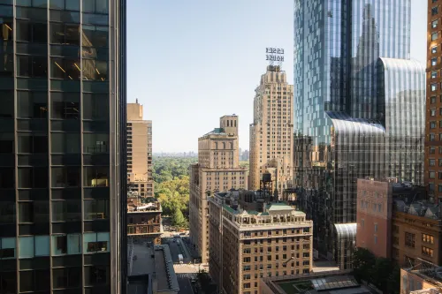 The Manhattan Club Xung quanh Photos