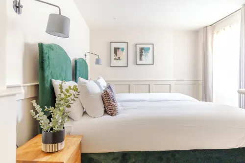 Brooks Hotel Edinburgh Photos