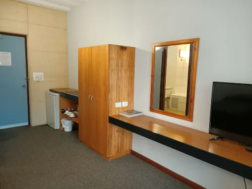 Yanchep Inn Photos