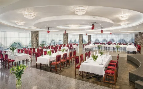 Park Hotel Moskva Restauration Photos