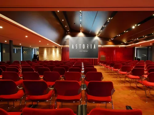 Hôtel Astoria Työskentelytilat Photos