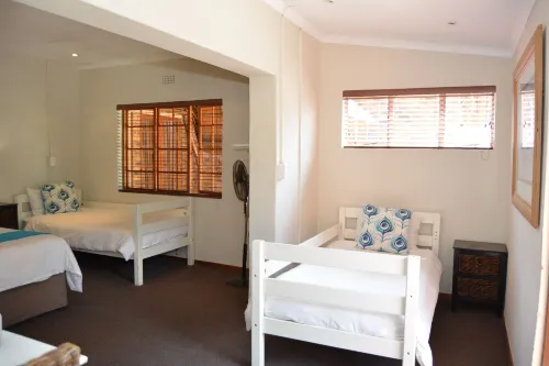 Aero Guest Lodge Kempton Park Photos