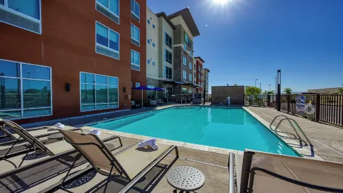 Holiday Inn Express & Suites Ridgecrest - China Lake Leisure & Recreation Photos