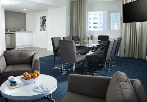 YVE Hotel Miami Business Facilities Photos