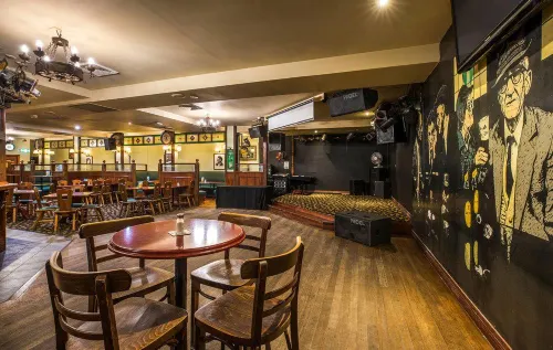 Nightcap at Monash Hotel Public Areas Photos