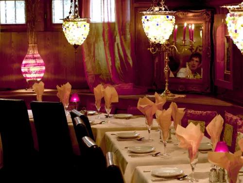 Hotel Villa Oriental & Restaurant Restauration Photos