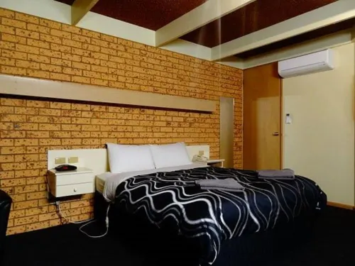 Baronga Motor Inn Photos