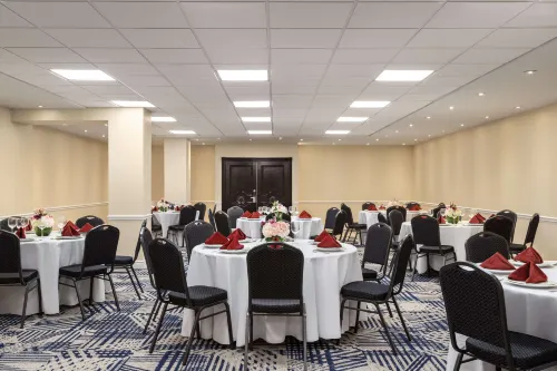 Radisson Resort Miami Beach تناول الطعام Photos