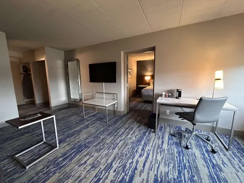 Skyline Hotel Detroit Airport, SureStay Collection by BW Photos