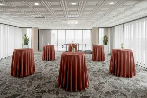 Renaissance Chicago North Shore Hotel Public Areas Photos