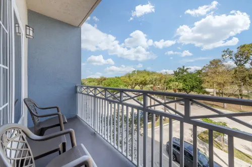 Best Western Naples Plaza Hotel Rooms Photos