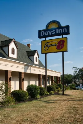 Super 8 by Wyndham Alexandria/Washington D.C. Area Extérieur Photos