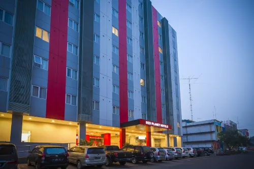 Red Planet Bekasi Ngoại thất Photos