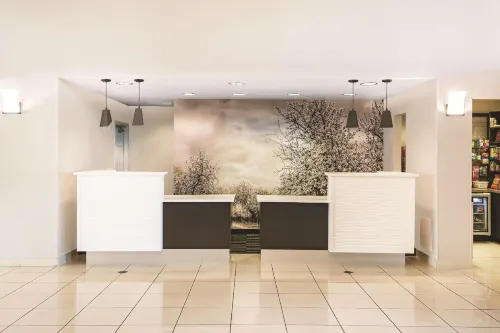 La Quinta Inn & Suites by Wyndham Modesto Salida Featured Photos