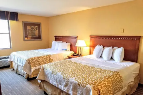 Days Inn by Wyndham Windsor Locks / Bradley Intl Airport Photos