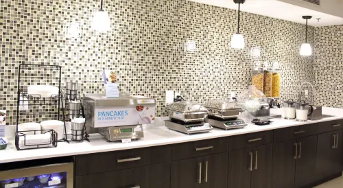 Best Western Peace Arch Inn Dining Photos
