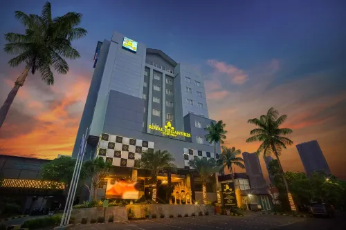 Royal Regantris Cendana Kamar Photos