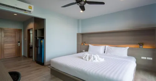Peace Blue Naiharn Naturist Resort Phuket Camere Photos
